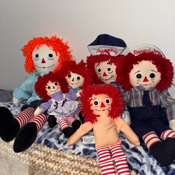Raggedy Ann and Andy lot - Picture 2 of 13